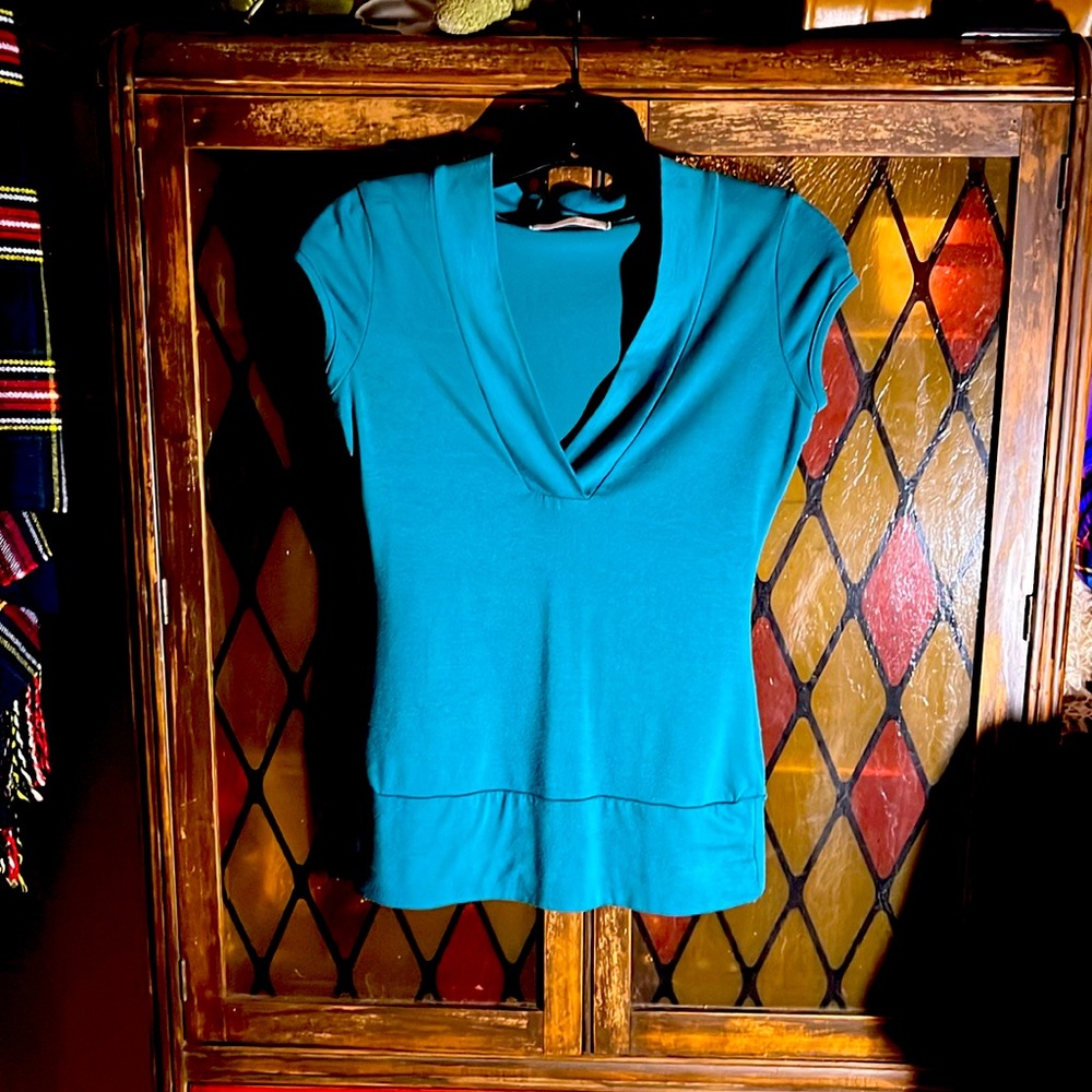 ✨2 for $15✨ Charlotte Russe turquoise deep V neck short sleeve shirt